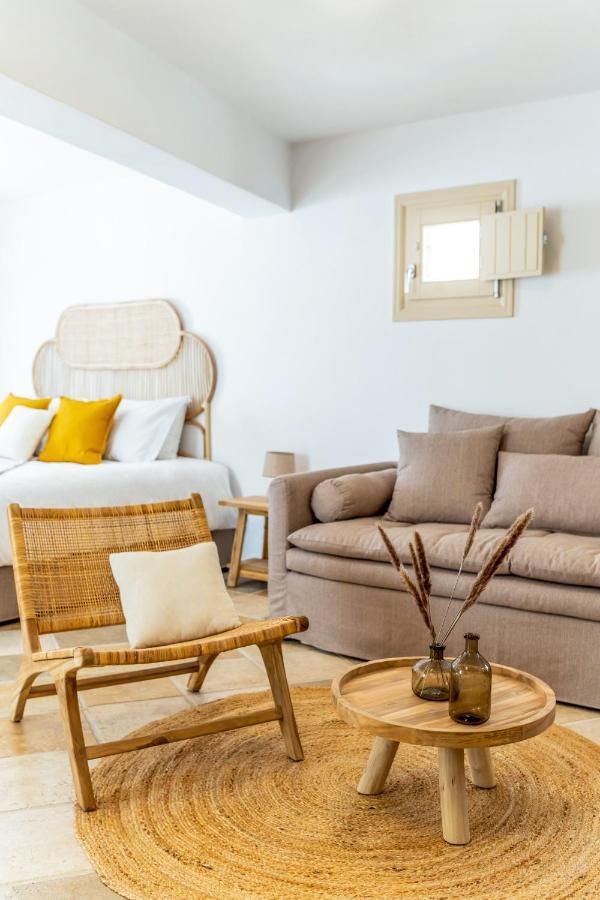 Vacay Suites Фиростефани Экстерьер фото