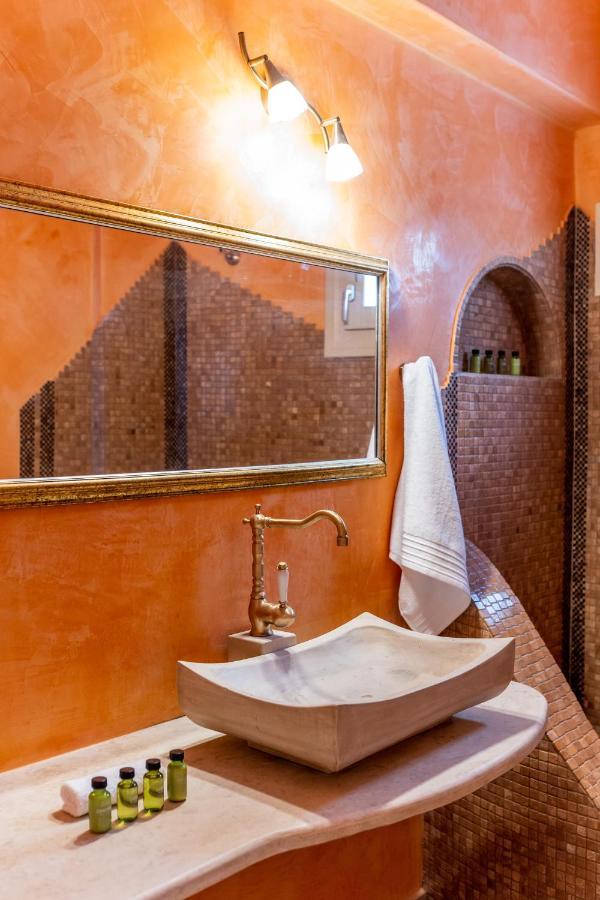 Vacay Suites Фиростефани Экстерьер фото